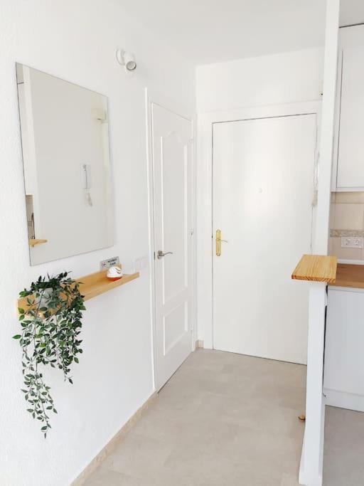Nice Flat Close To The Centre Malaga Bagian luar foto
